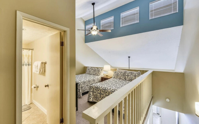 Southwind by Book That Condo