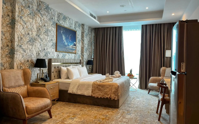 Al Mansour Plaza