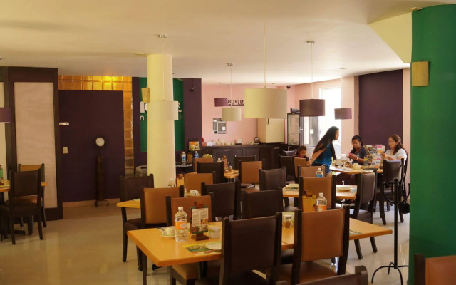 Hotel Jardines Del Cerrillo