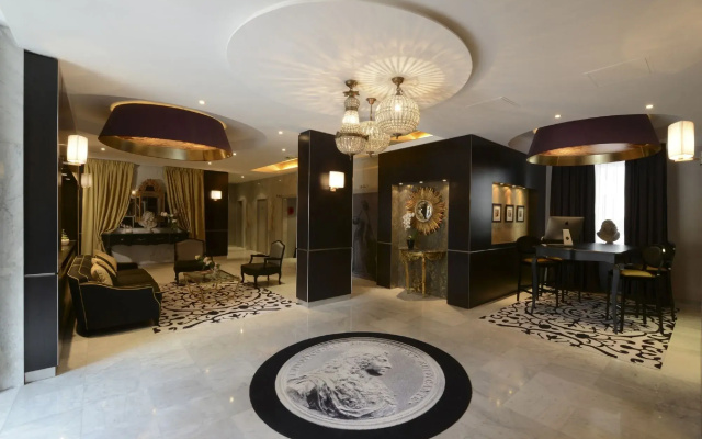 Hotel Le Versailles