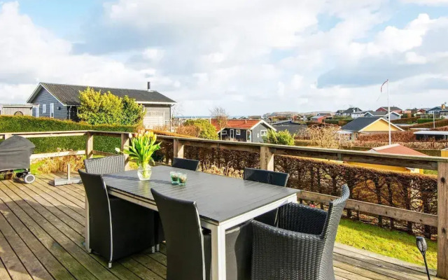 6 Person Holiday Home in Hejls