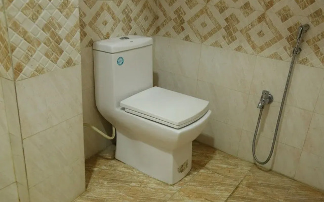 Divya Lodge & Hotel Rooms