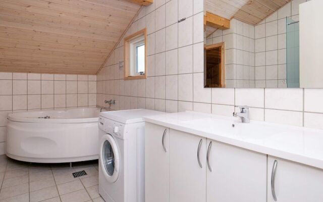 8 Person Holiday Home in Dannemare