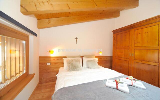 Attic Campiglio Style 7