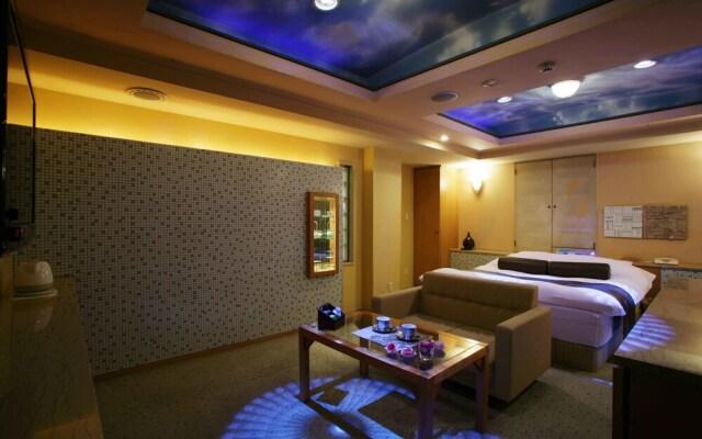 Iwatsuki Waterhotel Mw - Adult Only