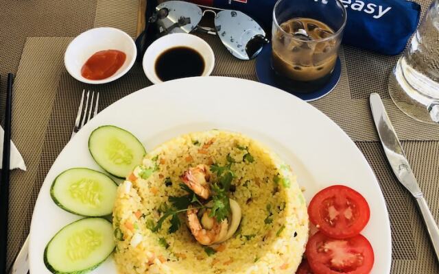 Anh Quoc Hotel