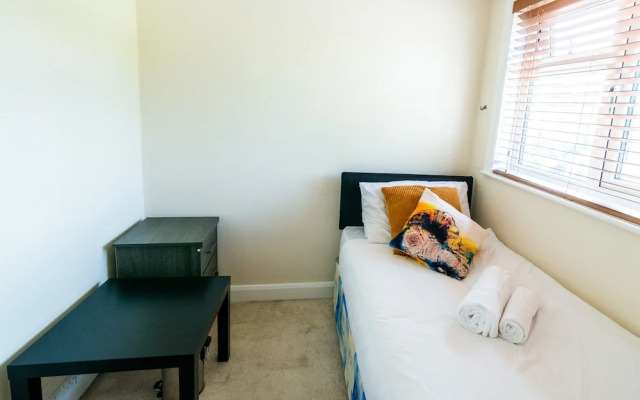 4br-7guests-freeparking-garden-wifi