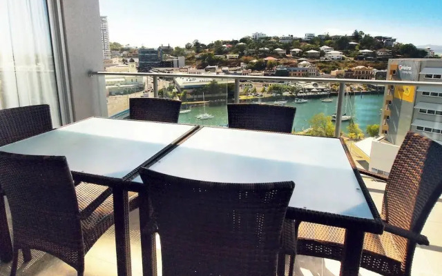 Oaks Townsville Gateway Suites