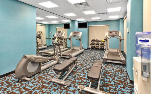 Fairfield Inn & Suites by Marriott Lexington North
