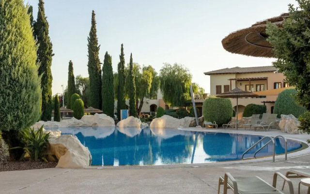 Perfect Getaway for 2 With Shared Pool