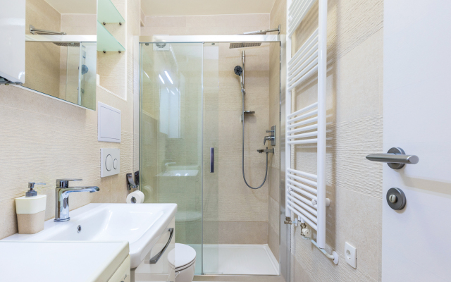 Modern 2bdr Apartment in Old Town- Best Location