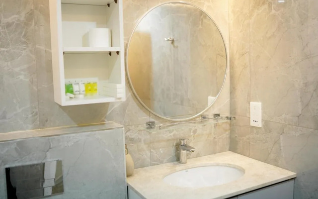 Zapbed House - LW 2007