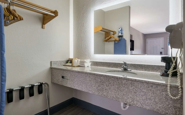 SureStay Hotel by Best Western Spring North Houston