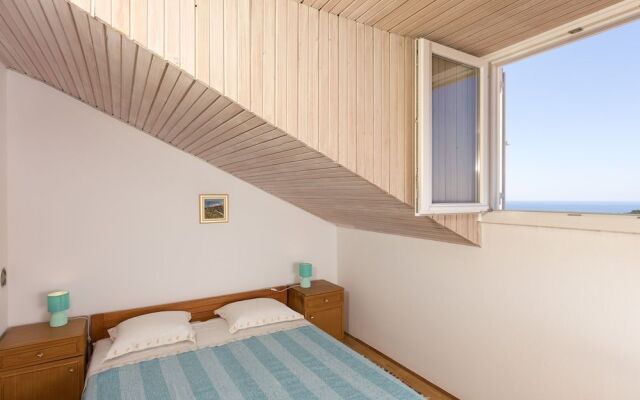 Apartment Wuthering Heights