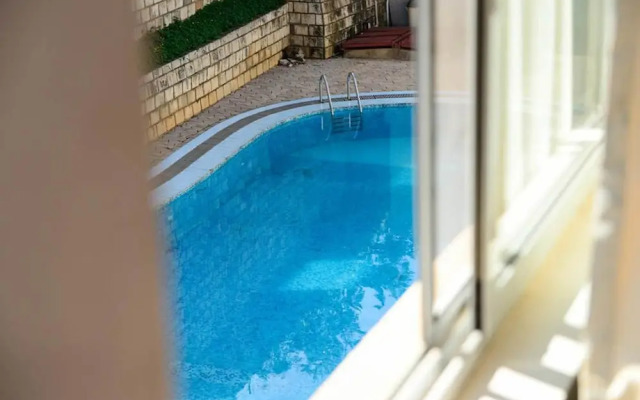 Room in Apartment - Nobilis Standard Suite Located in a Wonderful Location for a Great Experience