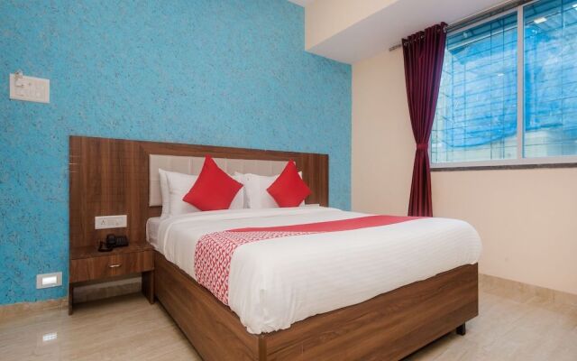 OYO 17391 Arya Residency