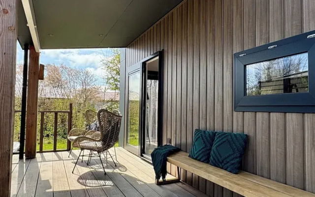 Chalet Near Sint Maartenszee Beach