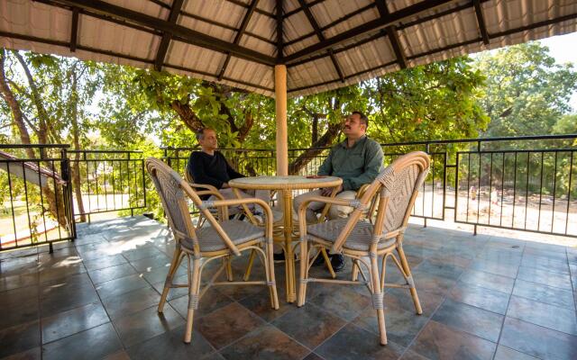 Syna Tiger Resort - Bandhavgarh