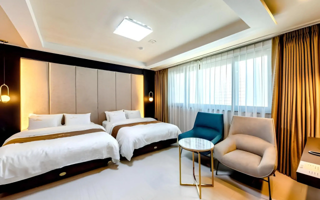 HS Tourist Hotel