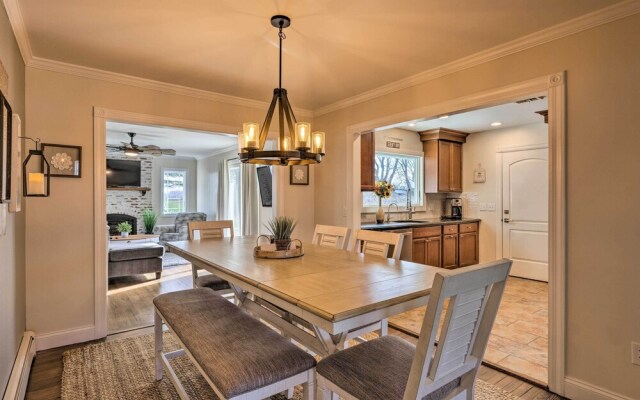 Mattituck Home w/ Fireplaces - Near Wineries