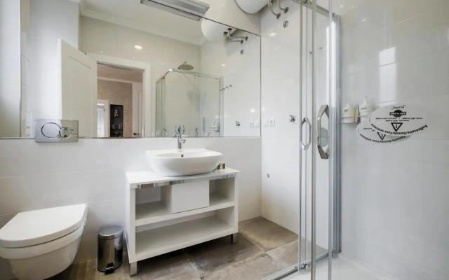 Urban Downtown Apartment