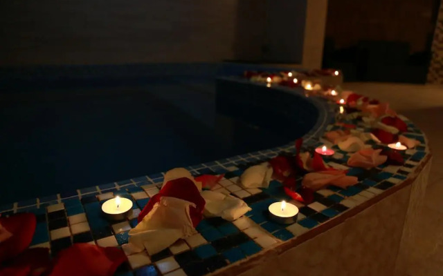 Golden Palace Resort and Spa