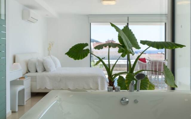 Villa Setara by Akdenizvillam