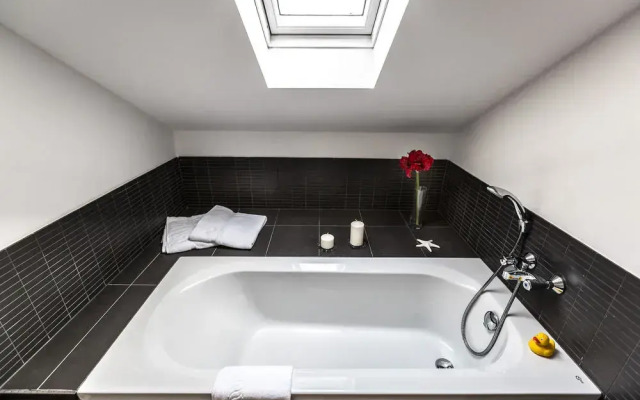 The Comfort Club - Boardinghouse