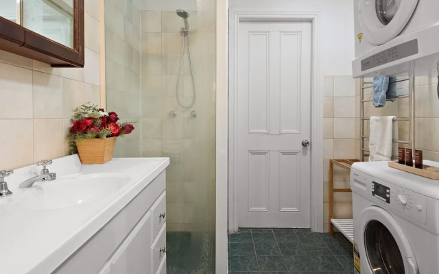 Coachhouse on the Beach