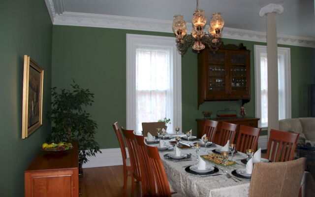 Legacy House Bed and Breakfast