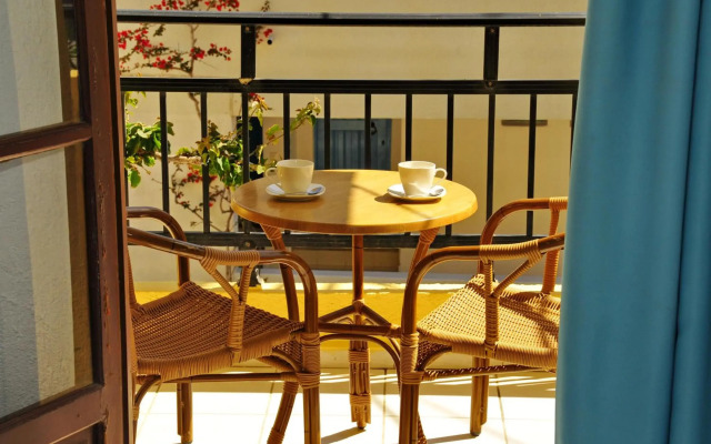 Cleopatra Apartments