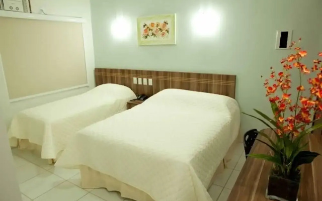 Serras Hotel
