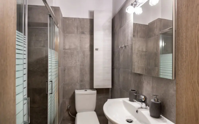 Afinestay at Acropolis
