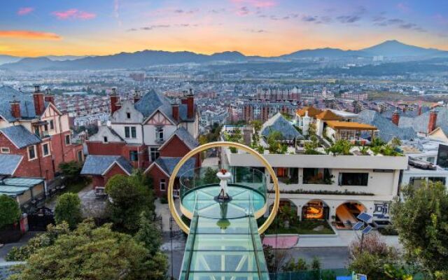 Wonderland, hot spring resort