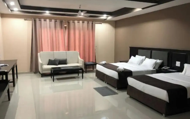 Palm Kalash Hotel