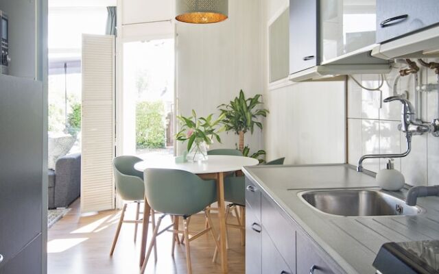 Amsterdam Beach Apartments