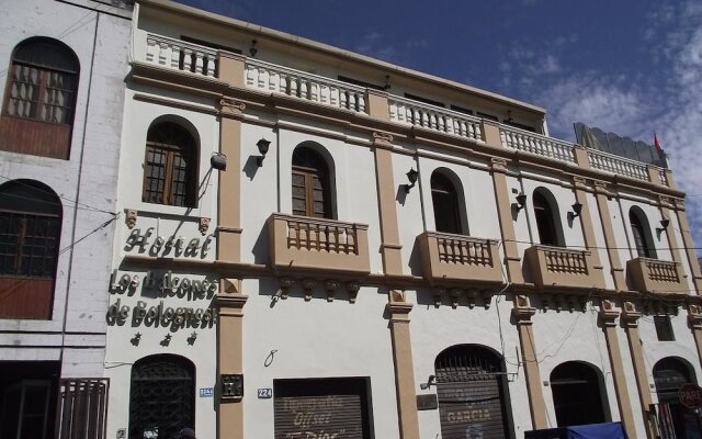 Los Balcones de Bolognesi