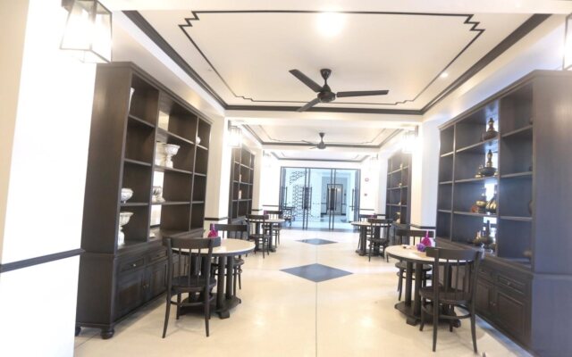 MORA Boutique Hotel