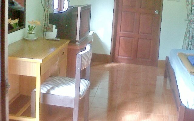 Aree Guesthouse 3