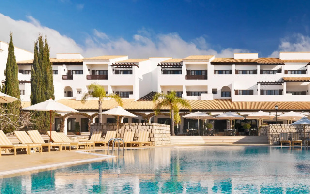 Pine Cliffs Suites