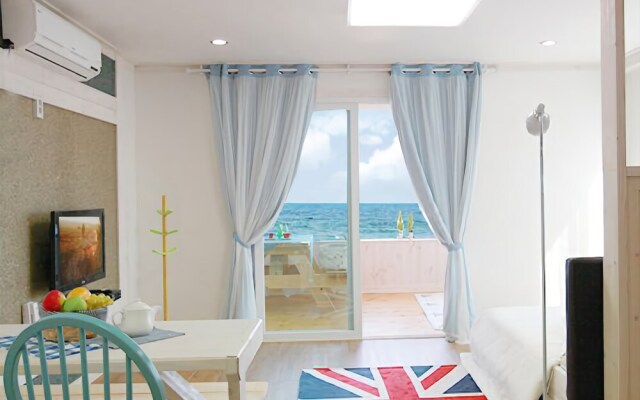 Donghae Marine Park Pension