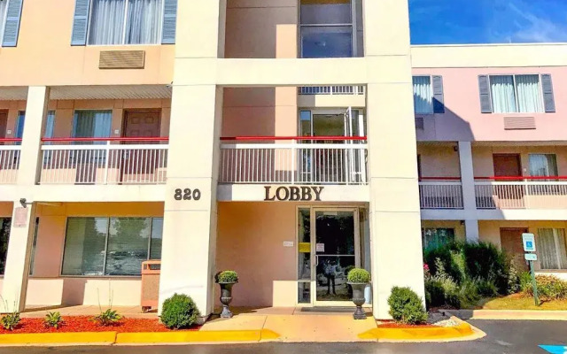 Econo Lodge Burr Ridge