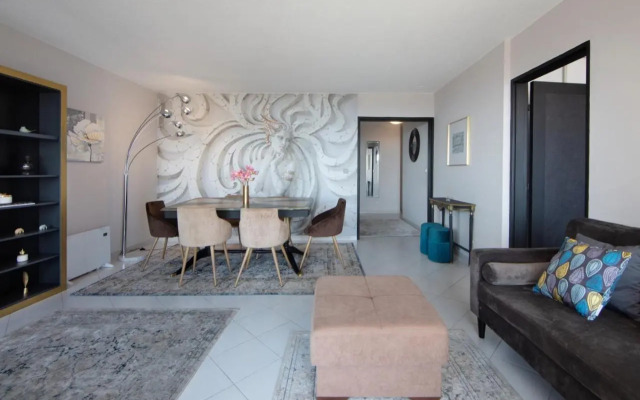 Panoramic view, 2 bedroom, Monaco,Riviera, Parking
