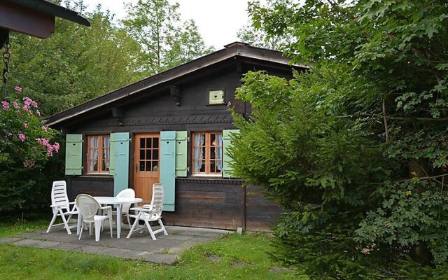 Ismene, Chalet