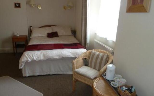 The Owls Crest House B&b