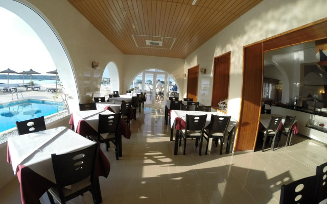 Hotel Roca Bella