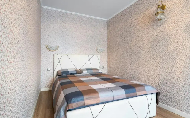 UNO (УНО) на улице 8-я Парковая 25