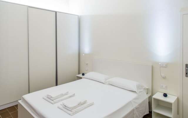 EE Florence Luxury Apartments
