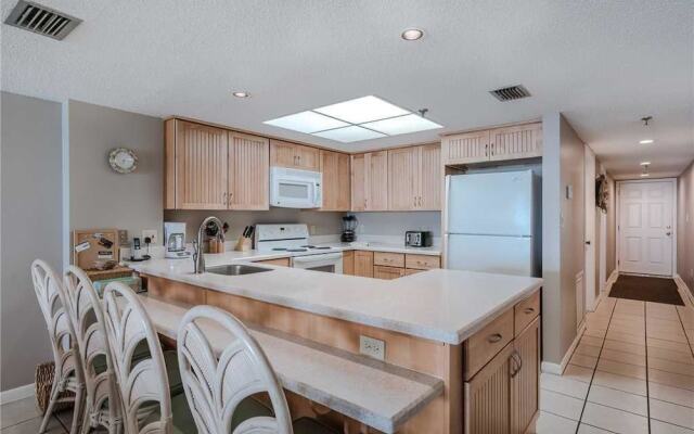 Las Brisas 404 - Three Bedroom Condo