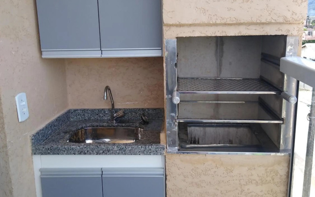 Apartamento - Condomínio Jardins dos Pescadores - Praia do Perequê-Açu